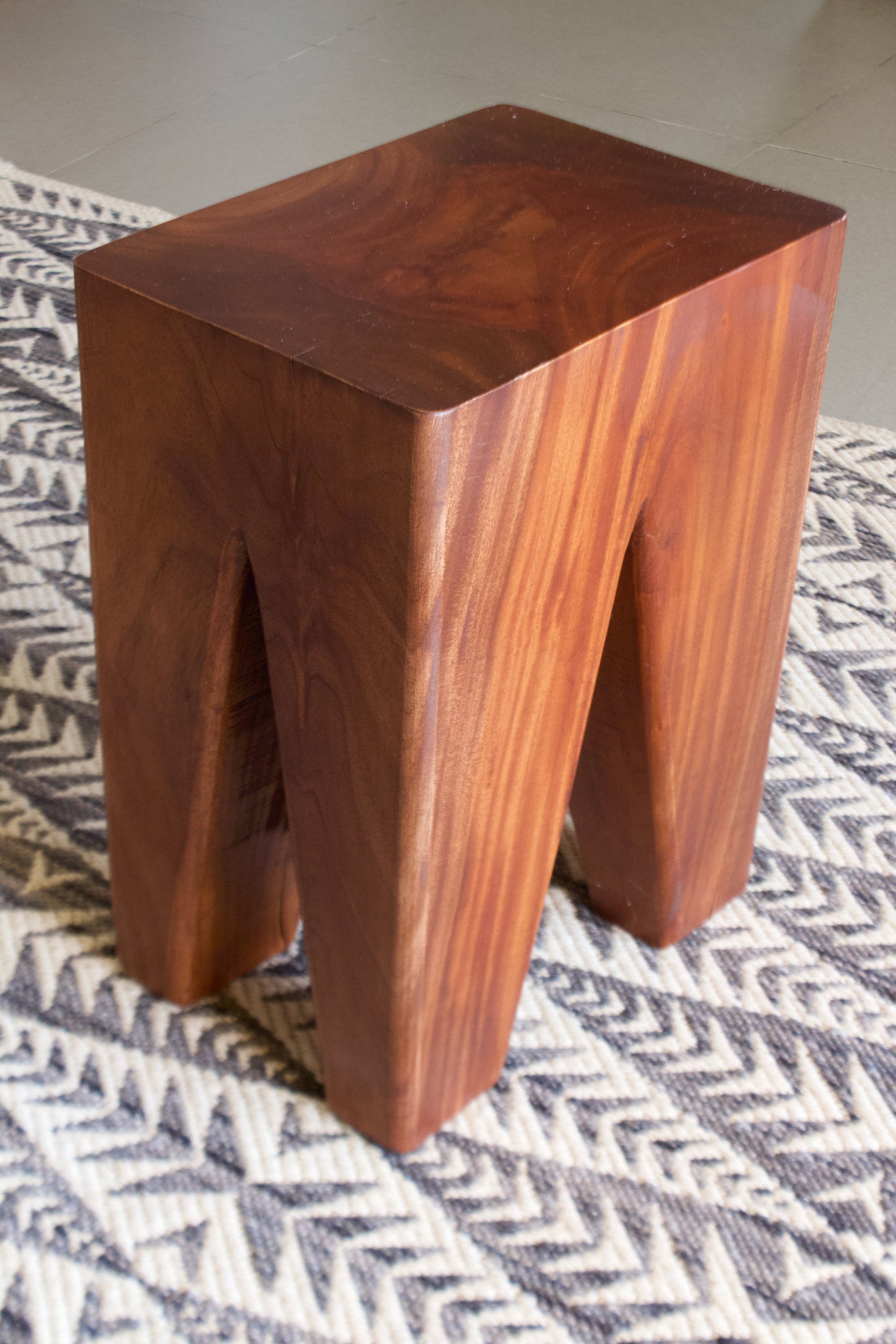 Delapan Side Table