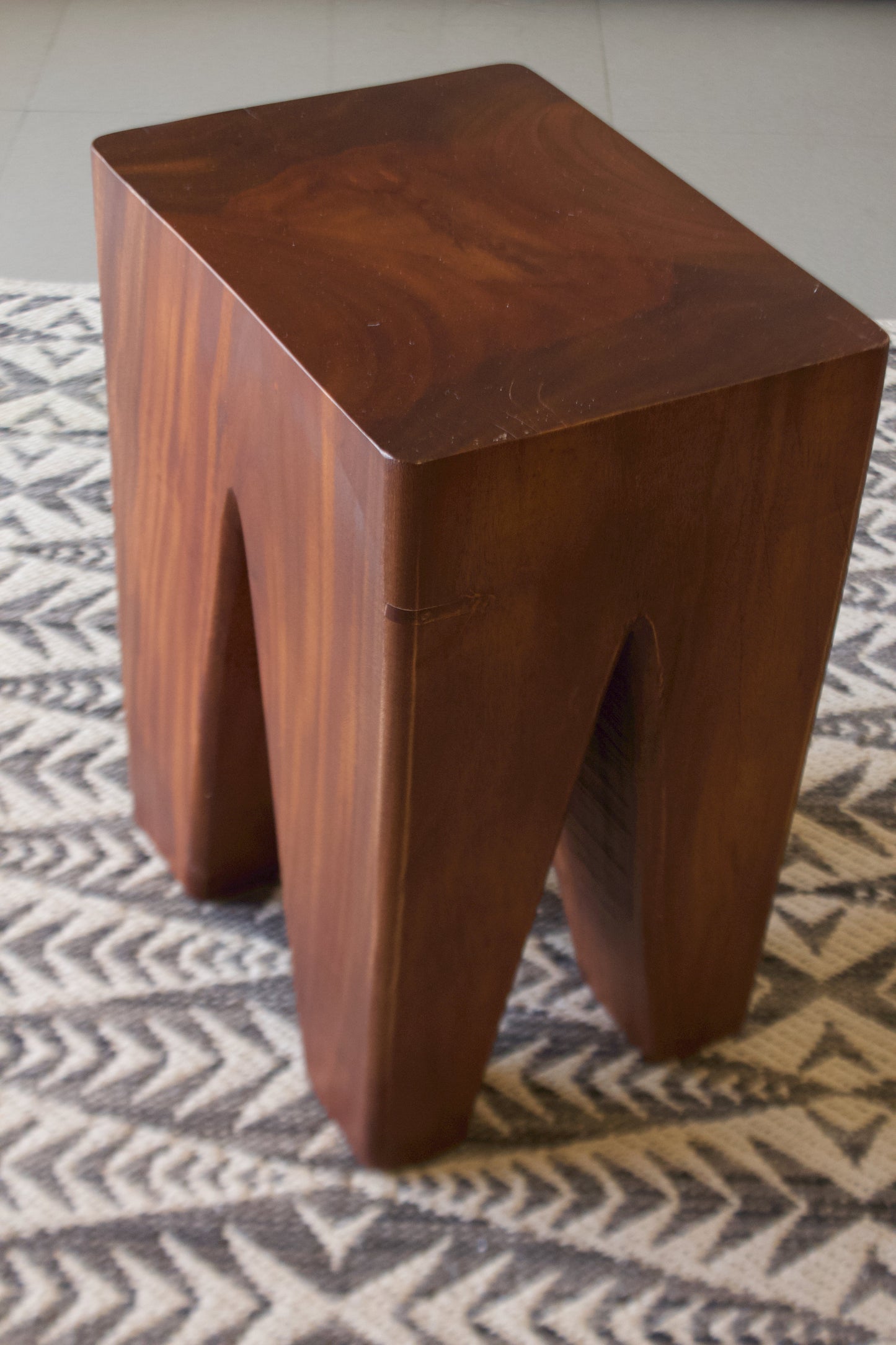 Delapan Side Table